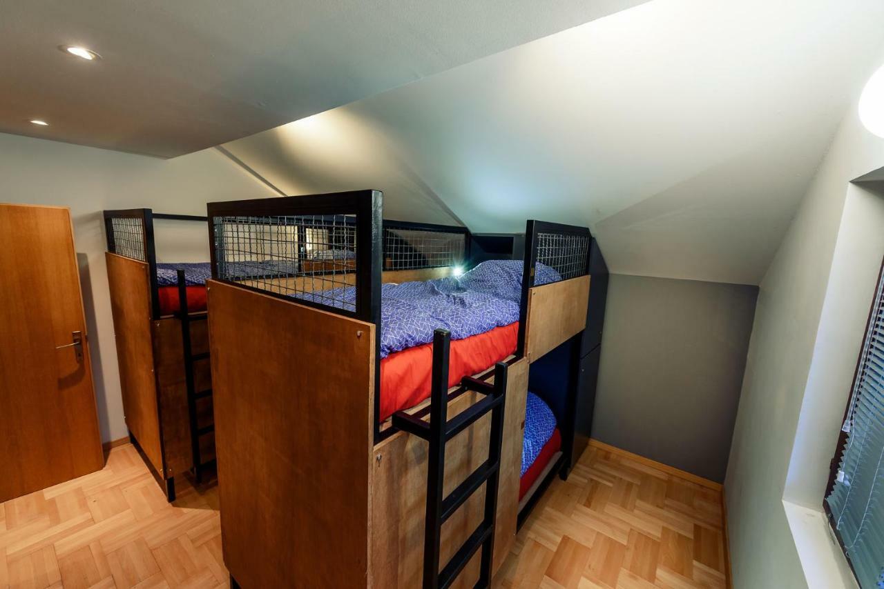 Town Hostel Peje Dış mekan fotoğraf