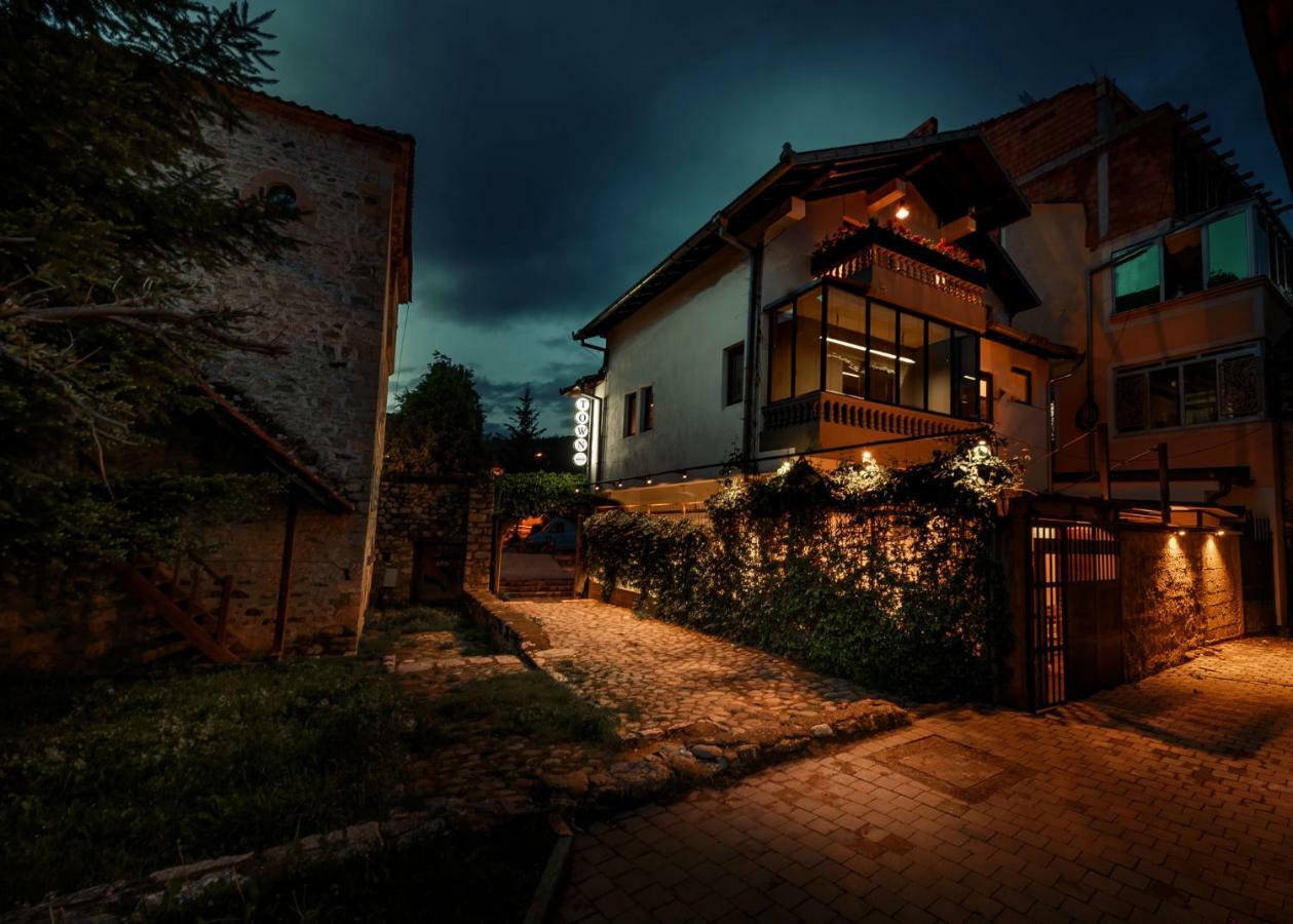 Town Hostel Peje Dış mekan fotoğraf