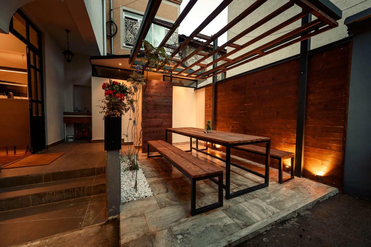 Town Hostel Peje Dış mekan fotoğraf
